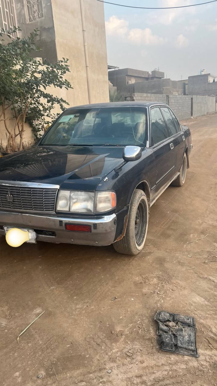 البصره شط العرب 
للبيع سياره
كراون ديلوكس موديل  
٩٣   رقم صدامي 
مكينه ونجي
***********
