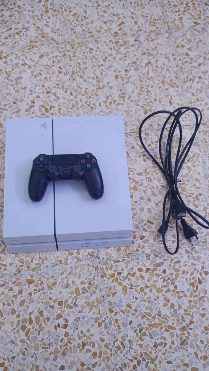 بلي 4 فات مهكر نضيف كلش نظام 12.2 مامفتوح ذاكرته 500 مع 6 لعبات جي تي اي فيفا 26 رزنت ايفل 4 اله الحرب 4 بيس 2021 كولوفيديوتي 2 حرب العالنيه مع كامل ملحقاته وجوستك واحد سعره 290 وبي مجال قليل


**إذا كنت صاحب هذا الإعلان وتريد حذفه لأي سبب، رجاءا أرسل رسالة إلى الدعم الفني**