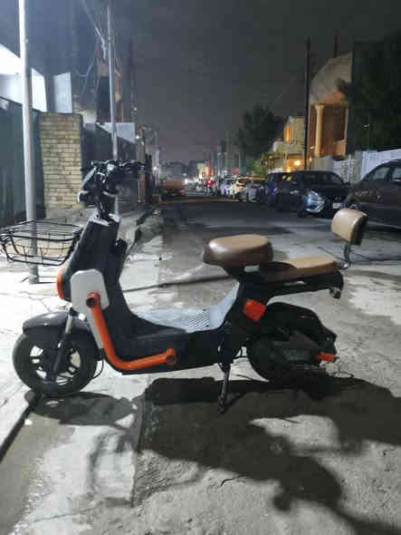 دراجه شحن ام عيون للبيع بسعر  ٣٨٠ رقم الهاتف *********** موجود بي واساب فقط وبي مازنجر مكان بغداد شهداه البياع  وبي مجاب دراجه  صار سبوعين من جايبه
