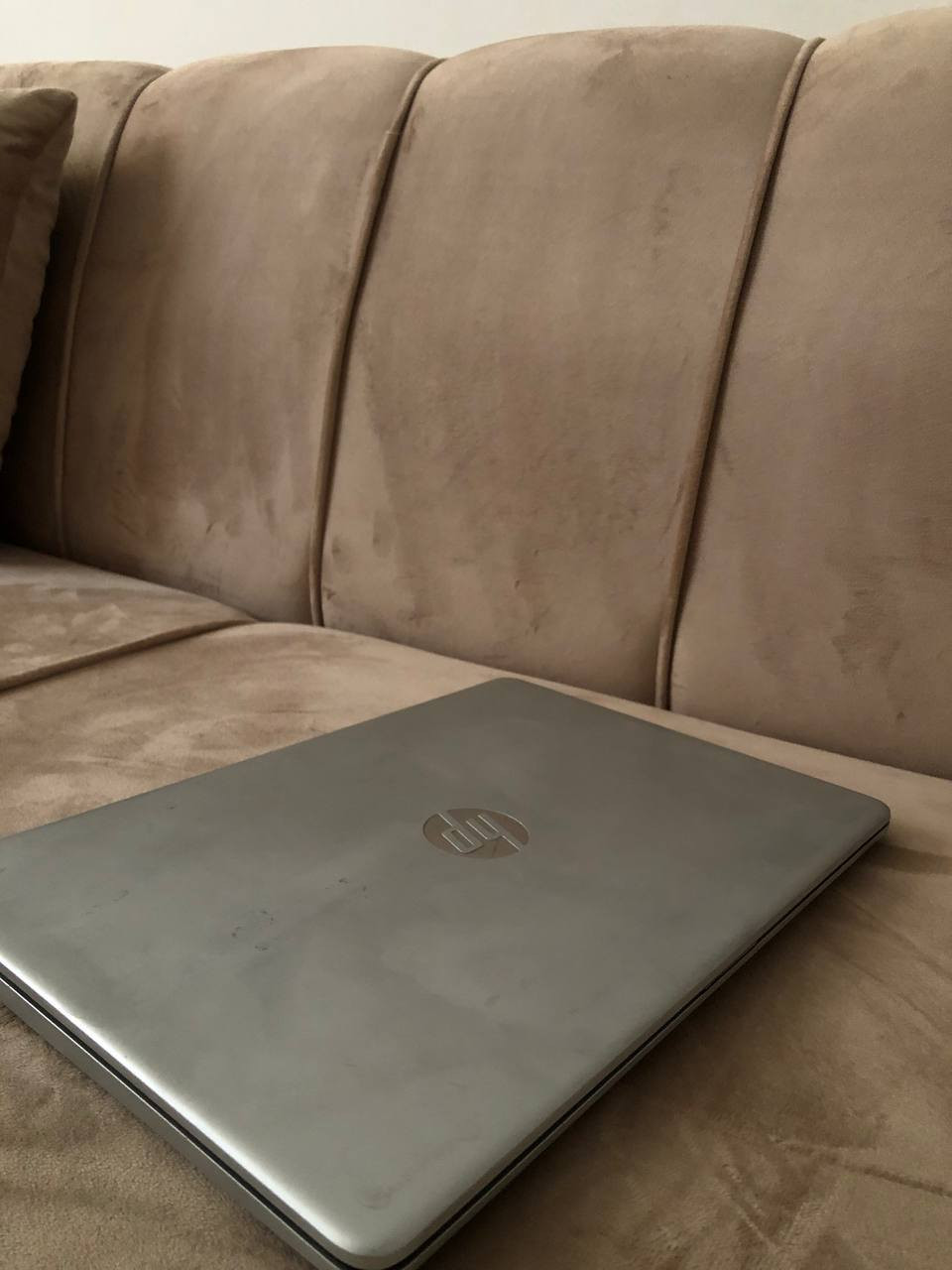 لابتوب hp مواصفاته بالصور الشاشة لمس
نضيف وجديد كلش وبطاريته ممتازة
خفيف ورفيع سوبر سلم
السعر 650
مكاني: بغداد/ ابو غريب/ مجمع الزيتون
***********
موجود واتساب ماسنجر

الملحقات شاحنة وماوس
