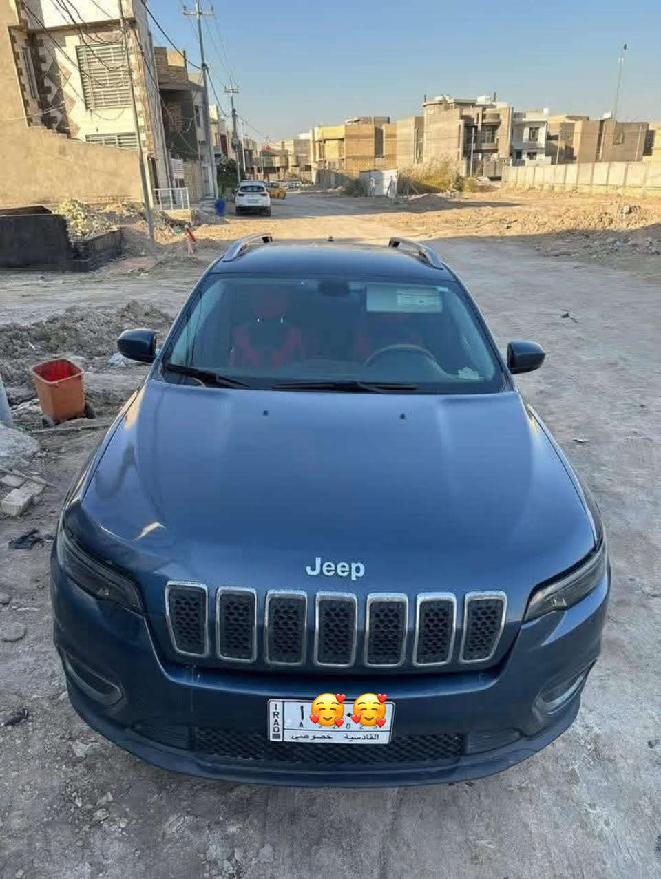 بزون ٢٠٢٠ لون بحري محرك ٢٥٠٠ جديده ماناقصها برغي لوك شركه ماداخلة تصليح ابد السعر ١٢٠ امريكي حادثها الجاملغ الامامي ***********..
