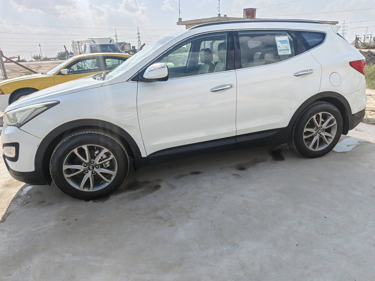 سلام عليكم. سنتافيا. موديل 2014 خليجيه كفاله عامه. سياره جاهزه من كير محرك. تبريد تخم تاير.  سنويه لل30. رقمه مثنى 
مكان سياره. ذي قار. الشطره  السعر. 180 وبيه مجال.  تواصل واتساب ***********   سونار. سياره. بلمنشور.
