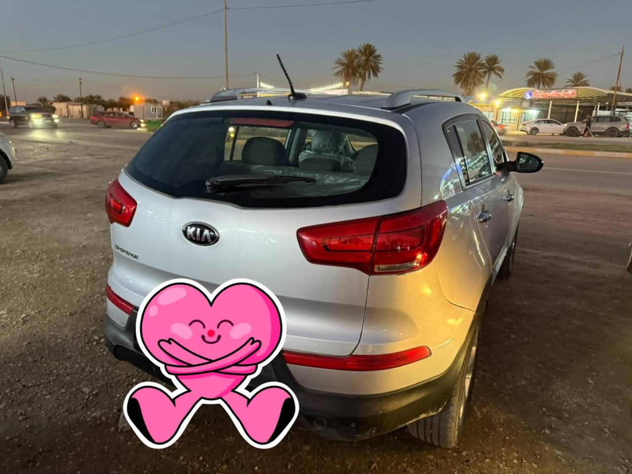 #السلام عليكم 
كيا سبورتج 2015 وارد امريكي رقم بابل ضررها فقط البنيد وبيها بالعراق حادث بالچاملغ الايمن الخلفي محرك 2000 السياره محرك وكير وحداديه خير من الله ماشيه 130 تخم تاير وبطاريه جديده 
السعر 145 
المسيب 
***********
@إشارة
