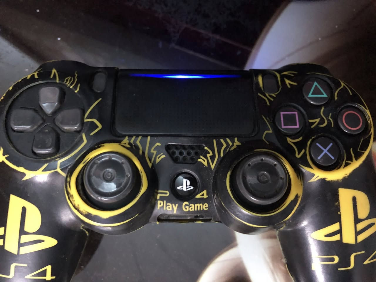 Ps4slim نظام ١١مهكر قرص نظيف لوك ستيكر خالي من عيوب ضمان وين متريد 
ملحقات جوستيك واحد كيبلhdmi كيبل باور سعر٢٦٠بي مجال قليل


**إذا كنت صاحب هذا الإعلان وتريد حذفه لأي سبب، رجاءا أرسل رسالة إلى الدعم الفني**