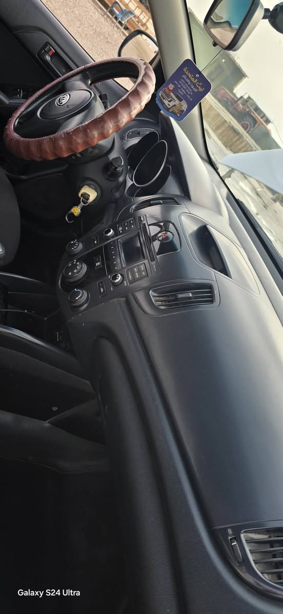 السلام عليكم كيا سيراتو للبيع موديل ١١
رقم سليمانية كير عادي 
سنوية لل ٢٧ 
محرك ١٦ 
سونار مرفق بالمنشور 
السعر ٨٨ وبيها مجال 
اذا اكو مراوس كورلا موديل ١٧ او ١٨ شمالي 
مكاني ديالى الوجيهيه ***********
