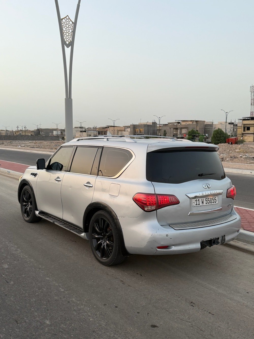 سلام عليكم
للبيع او مراوس جارجر او اوباما v6 v8 مايهم 
انفنتي qx56 2012
مكينة 5.6L v8
فول مواصفات Vip 
فتحة سقف
كشنات جلد تدفئه+تبريد
خزن ميموري
تحكم ستيرن جهتين +كهربائي+تدفئه
كشنات خلفية منفصل Vip+تدفئه
صندوك شفط
بصمة تشغيل
5 كامرات
13 سماعه من ماركة Boss
مكينه جديده
 مكينه كير كفاله
حداده 75# 
تبريد ثلج 
سياره عليه ادامه كامله من نوزلات و بلكات جدد ومجاول 
ضربته جاملغ وشبر من البنيد بدون دواخل وبيه قطعه بارد
رقم بغداد مميز تحويل ثاني يوم
السعر 156 وبيه مجال
للاستفسار ***********