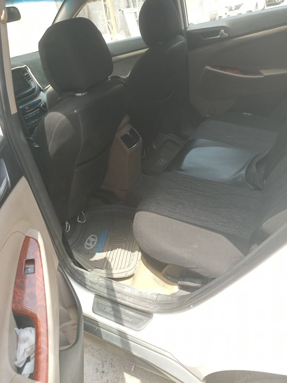 سلام عليكم توسان ٢٠١٨ خليجي كاملة ماشية ١٣٠ الف مكانه بغداد السيدية السيارة متصرف عليه فلس دواخل صاج شاشة تحكمات جهتين وباقي مواصفات معروفة فقط بيع *********** ابو عبد
