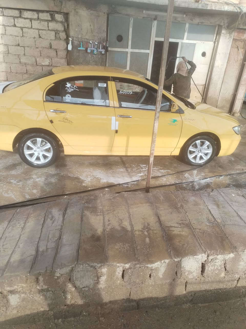 اسلام عليكم اخوان ليفان 620 كير ومكينه كورلا تماتيك الكير شرط ولمكينه بيها تنقيص قليل كابون بيها هيئه وغرامات صفر شرط الوكاله ولتحويل السعر42وبيها مجال الشراي  اتصل ***********
