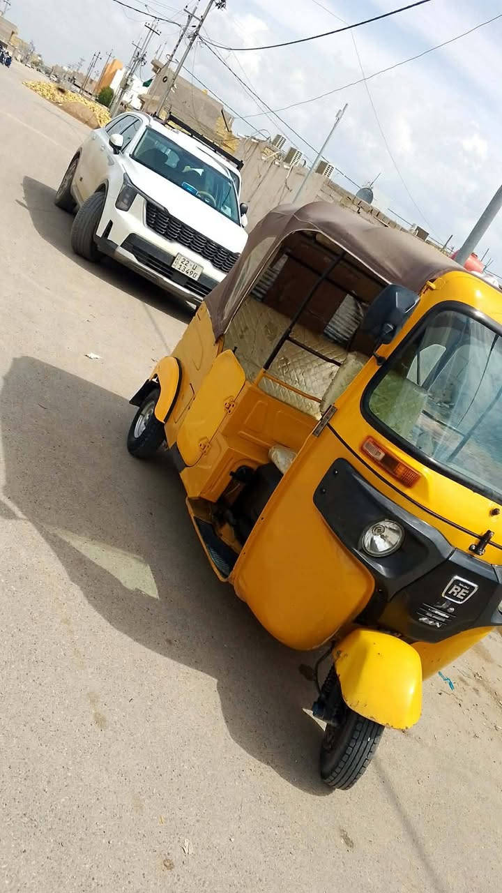 السلام عليكم تكتك موديل 21رقم وسنويه واسط شرط تحويل (ملاحظة تكتك بيه #لغــد)
السعر 7ونص وبيه مجال 
مكاني واسط النعمانيه 
‏‪***********‬‏او‏‪***********‬‏
