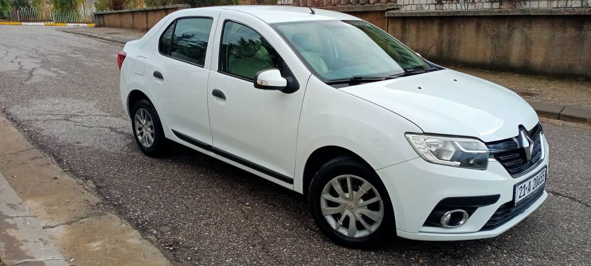 سلاوی خواتان لی بیت 
ئەم ڕینۆیە بۆ فرۆشتن مۆدیل 2018  سپی بە فری گیر ئۆتۆماتیک جوار کارە با  136 هه زار ڕۆشتوە گیرو مە کینە ی نە کراوە تە وە جرکەی تیدا نیە ڕەقەمو سە نەی هه زەی تازە یە نرخی 82 گەلایە سۆنە رە کەیم داناوە  *********** السليمانية, العراق
