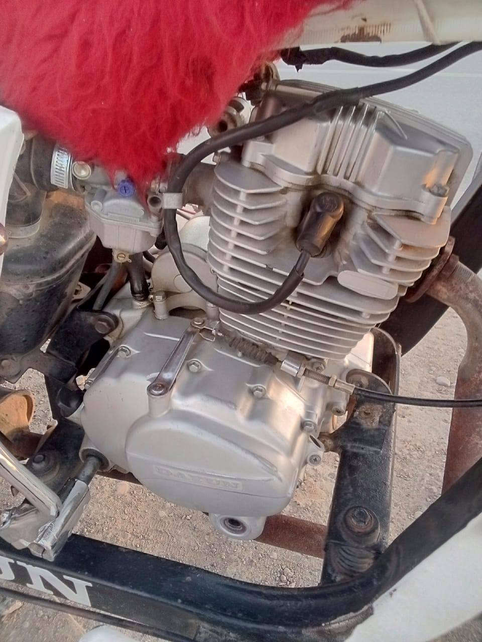 السلام عليكم ستوته للبيع موديل 19 مكاني ناصريه قضاء الجبايش ملاحظه انا مكلف بالنشر سعرها مليون و700 اتصال على هذا الرقم ***********
