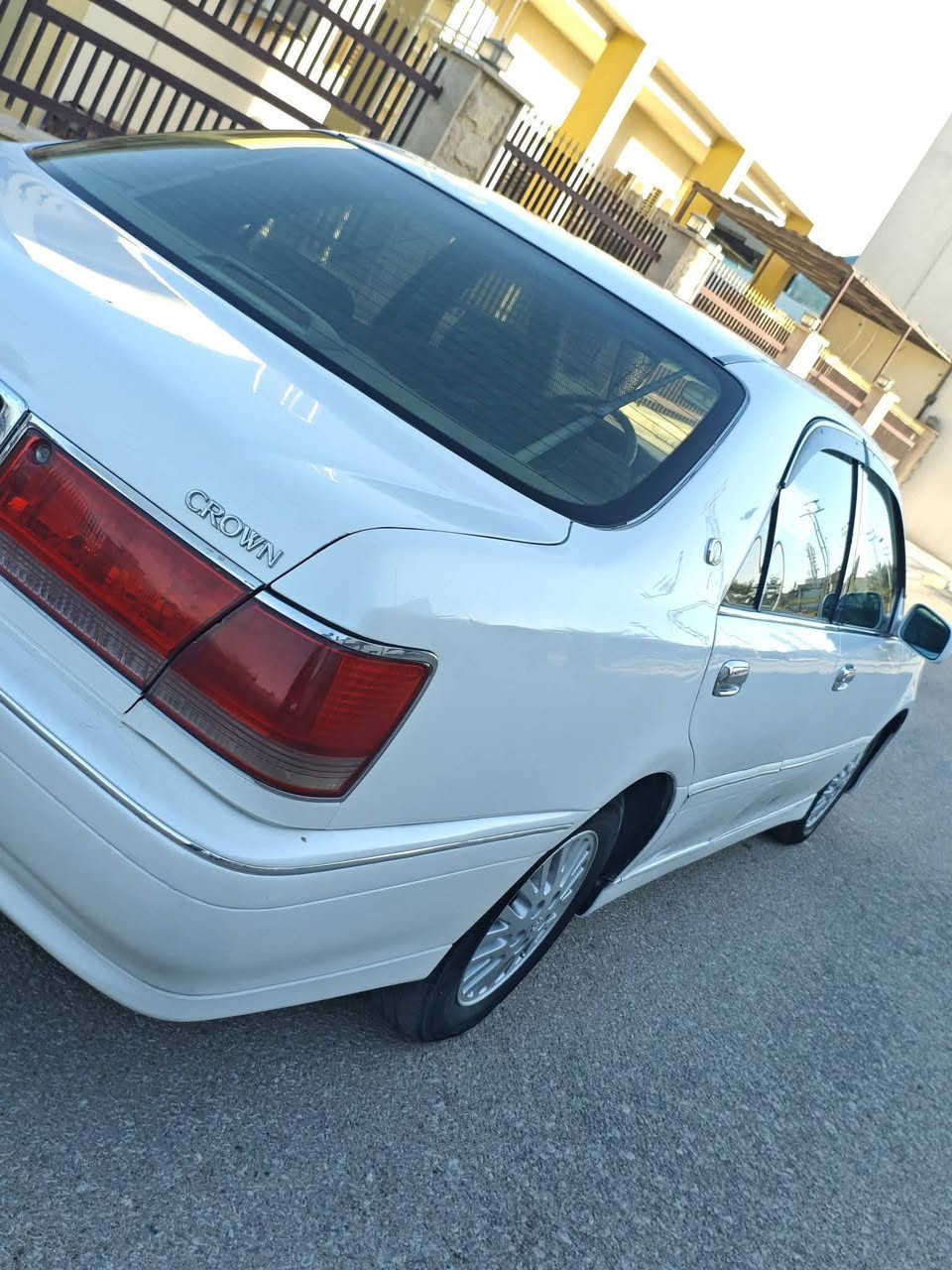 ياالله سلام عليكم ملكه تيوتا كراون 2002 لون ابيض لؤلؤي 3 دكم برده  مكينه ديفور جبير رقم كركوك الماني سياره مفحوصه قرار 48 ومدفوع كمرك باقيه ع رقم  متعممه بكل العراق  مكفوله من الكص ونقل الجثه صبغ عام فقط حداديه ومكينه وكير كارتون تحويرت نجف فوك وجوه سياره مكانه نجف السعر 105 وبيه مجال قليل حك الجيه لاستفسار ***********
