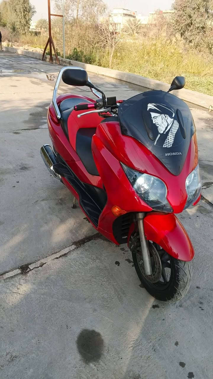 سلام عليكم دراجة فورزة صفر 10 اربع تحويلات 7 كير ماشية 21 الف حقيقي مكينة بلادية وناعمة كلش وشرط جيب فيتر اليعجبك وفحص براحتك شلعة تخبل ومعدل تطلع بيها وتحكم بنفسك دراجة كهربائيات كاملة طسة ناعمة كفرت ولا شخط ولا صبغ ولا كسر...  كفالة من الشخط بيها جي بي اس مال يابان   منضومة زنون بلادي سبايدر نيكل كلوب جنطة بك لايت كرستال كشن مدوشم جديد بصمتين بيها مو وحدة ومفتاح طوارئ دهن كلة موتل بانزين محسن دراجة مال واحد جناي سعرهة 16 + مسجل دمام شغال دراجة كاملة اوراق مال معرض وبل عافية على ياخذهة من نفس طيبة مكاني بغداد الجديده الرقم ***********
