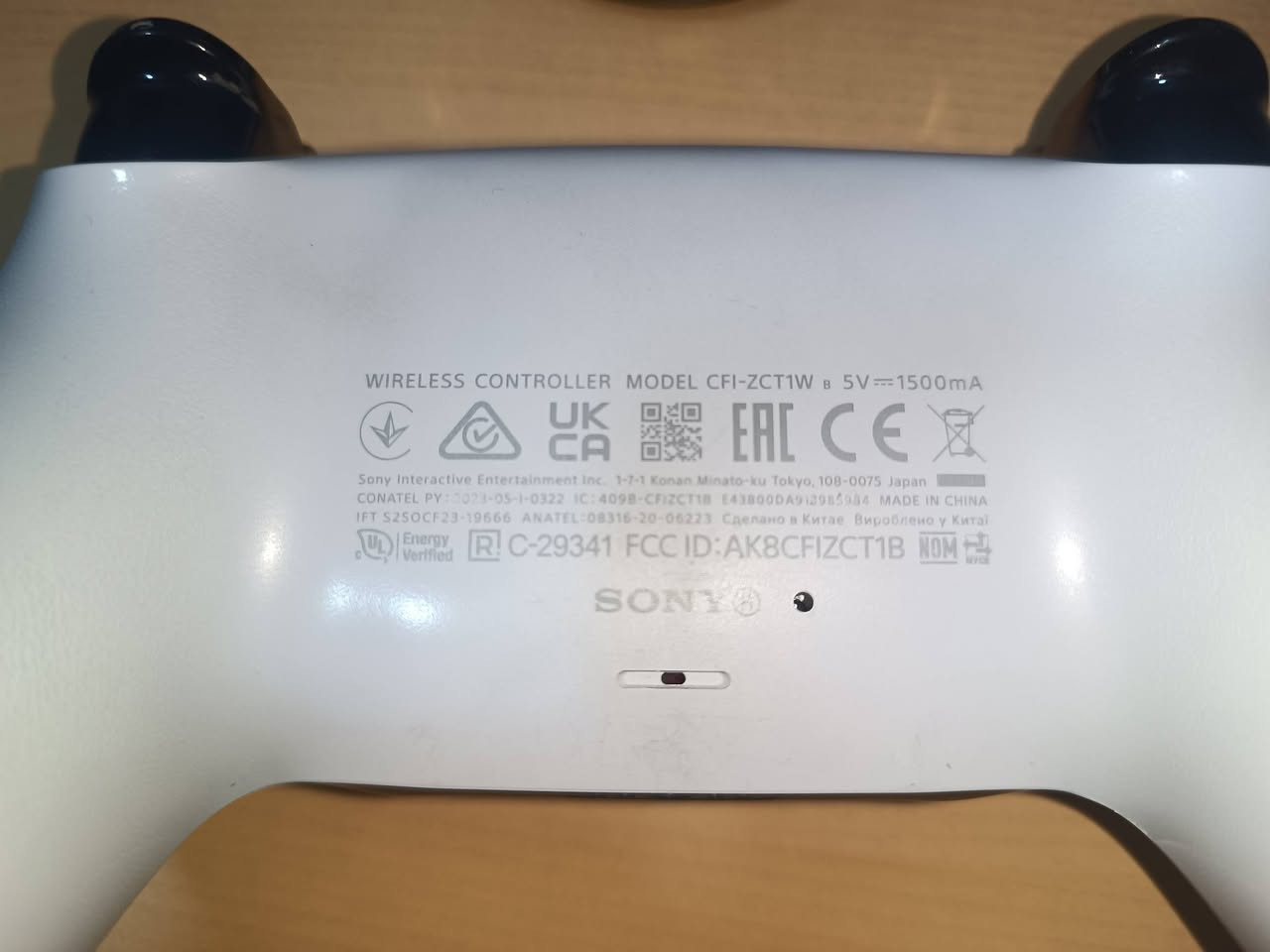 السلام عليكم
جوستك ps5 أصلي مو تجاري + ستاند شحن
مشكلة فقط المنفذ مكسور
الجوستك يتعرف للبلي عن طريق البلوتوث وعلى الPC كذلك
شغال أي عطل مابي غير المنفذ يربط بلوتوث ويتعرف طبيعي فقط المنفذ مكسور
ناصريه تجي تفحص يمي
45 قفل مع التوصيل


**إذا كنت صاحب هذا الإعلان وتريد حذفه لأي سبب، رجاءا أرسل رسالة إلى الدعم الفني**