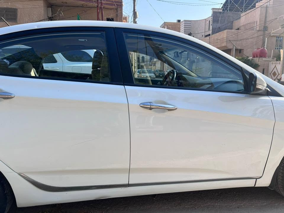 سلام عليكم .. اكسنت 2015 فول مواصفات ماشية تسعين الف 

بغداد مشروع وطني سيارة نضيفة بيهة صبغ باب السايق فقط

للتواصل واتساب ***********
السعر 113 .
