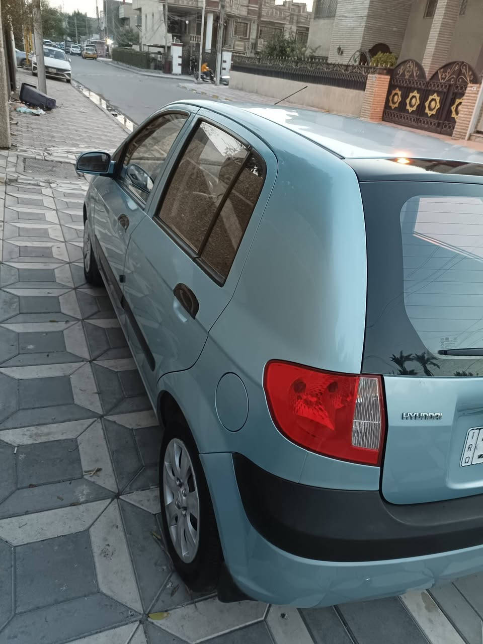 السلام عليكم
هونداي جيتز موديل ٢٠٠٨

ماشيه 126
المحرك 1600

بيه باب خلف السائق مبدل  بدون دواخل

المكينه والكير مكفولات  التبريد جيد جدا

العنوان بغداد حي العامل 

السعر  70

للاتصال ***********
