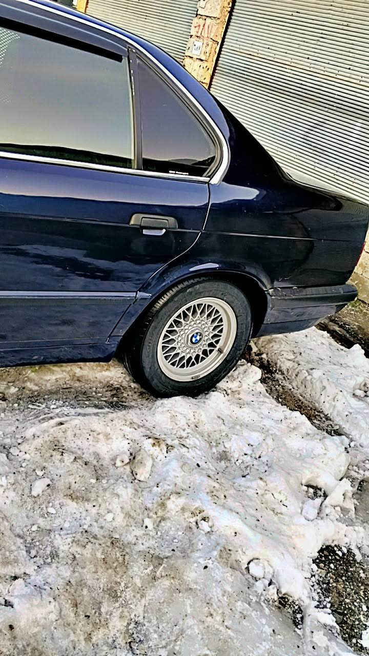 Bmw1995 525 تۆماتیک ئاڕم هەولێر بەشەرت خەرامەش

مەکینەو گێڕ بەشەرت

دوگمەی s و m و ئۆڤەر مەزبوت سڵایت

فۆڕمیکا دەبڵ ئێرباگ ئاوێنە کارەبا

لێدراوی هیچی نیە

تەبریت لە جێیا
***********
سەید سادق السليمانية, العراق
