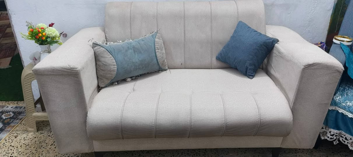 تخم ١٠ مقاعد ب٢٢٥ وبي مجال العنوان الشهداء الشراي يتفضل خاص انطي رقم راعيه.


**إذا كنت صاحب هذا الإعلان وتريد حذفه لأي سبب، رجاءا أرسل رسالة إلى الدعم الفني**