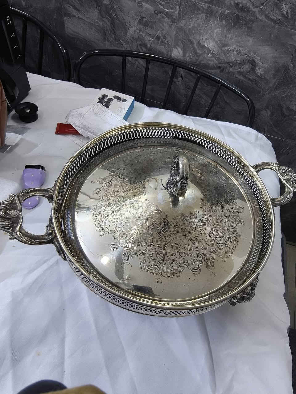 انتيكات اوربيه واكو بيهم مطليات بالفضه للي مهتم بقطعه يراسلني وكل قطعه منشوره بالتفاصيل صور وفديوات


**إذا كنت صاحب هذا الإعلان وتريد حذفه لأي سبب، رجاءا أرسل رسالة إلى الدعم الفني**