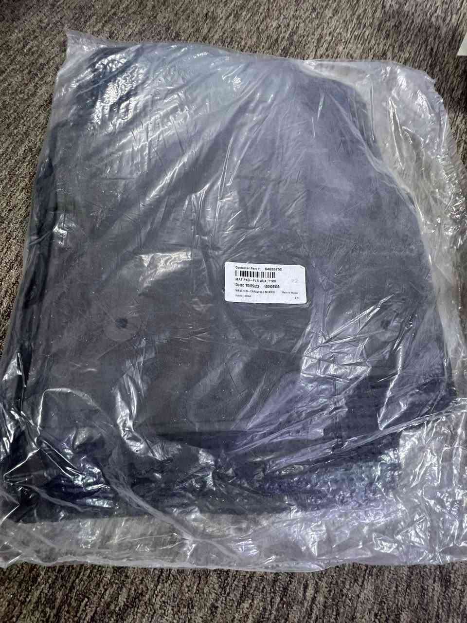 كاعيات جمسي 23او24 (sli)او(slt)معدات جمسي اصليه كامله هيه والجنطه السعر 225بيها مجال بسيط العنوان بغداد حي جميله الرقم ***********
