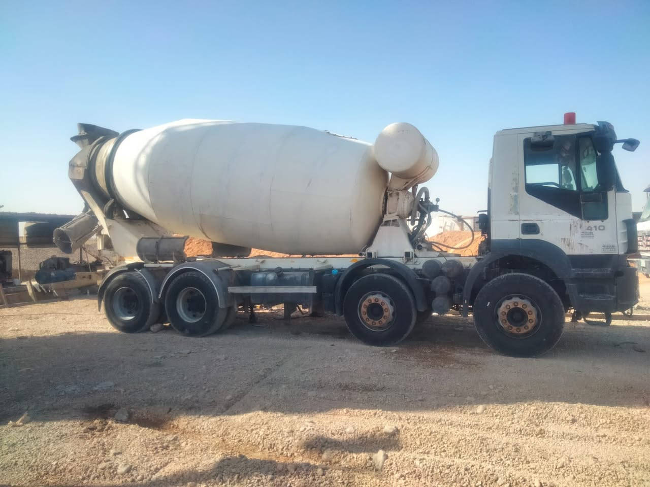 للبيع خباطه موديل ١٢  جدر ١٢ متر سياره جاهزه مباشر لشغل 
شرط تحويل مباشر الاستفسار اتصال 📞 او خاص *********** سياره مكانيه رمادي
