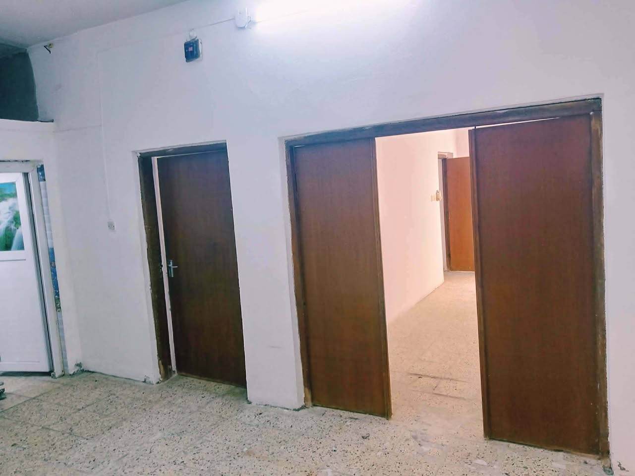 السلام عليكم ورحمة الله
بيت للبيع مساحته ٢٠٥ متر 
طابو صرف بسمي البيت 
جاهز ومرتب وجبير 
منطقة سيد حسين 
السعر ١٣٥ بيه مجال 
***********
