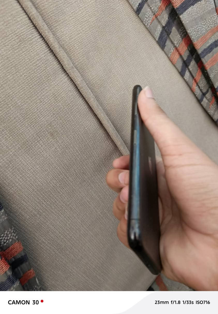 السلام عليكم عندي ايفون 11 برو ماكس تليفون نضيف تليفون وتر وتر وتر مامفتوح 256 ذاكرته بطاريه 77 افحص وين متريد عنواني  نجف لتواصل *********** السعر 390 وبي مجال تليفون نضيف لحد يكسر بسعر
