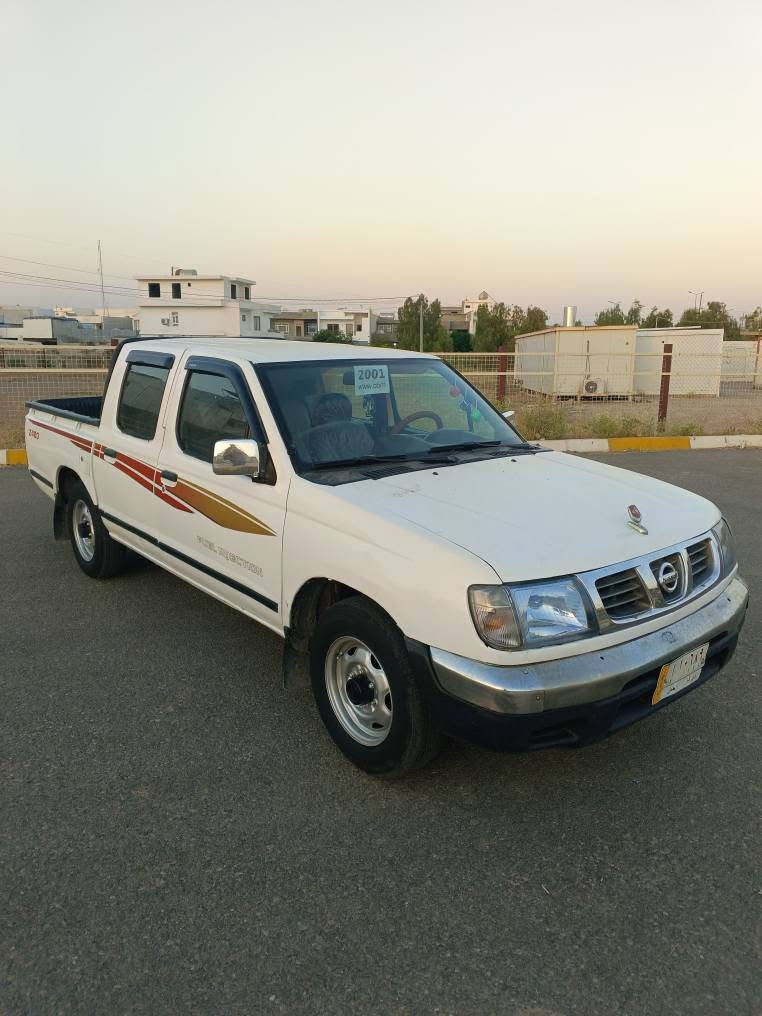 نیسان مۆدێل 2001 مەکینە بەخاخ 
چوارجام کارەبا ناوسور دەبڵ گێچ
تەبرید ساردو گەرم ئیشەکات 
چوارتایەی تازەیە دەعم و لێدراوی نیە 
ڕەقەم ئەسڵیە ساحێب سەنەوی دیارنیە 
ئەوەلیاتی بەشەرتە سەنەوی پلاستیکە 
شوێن چەمچەماڵ 
سعری:58گڵا
ژم:*********** السليمانية, العراق
