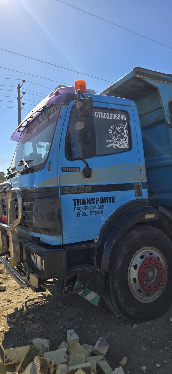 يالله سياره البي ٧٥ للبيع
الشاصي كفاله عامه القماره ٩٧مكفوله حتى من الصبغ.      مجموعه نص ٩٧ مكينه ٢٨ استندر لاتنقيص لا تبخير كير١٣٠ داير ١٤ برميل السياره كفاله عامه من كلشي شاصي مكينه كير حداديه 
السياره بأسمي مكاني ديوانيه رقم المبايل 
***********
***********
