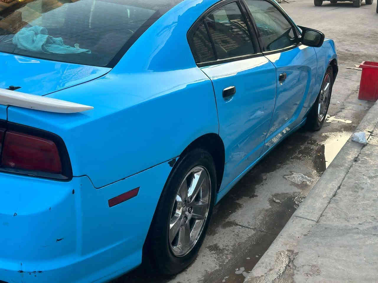 سياره. جارجر للبيع موديل 13. بيها. تغيير لون. الأصل. لونها. اسود 
بيها. نواقص شويه إكسل وصدر 
رقم بغداد. شرط. تحويل 
مكانها بغداد
ابيع. 118 ورقه 
***********
