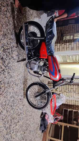 سلام عليكم دراجه البيع نضيفه كله جديد ما عده لمكينة سعر ٥٥٠ مكاني المجر الكبير رقمي ***********
