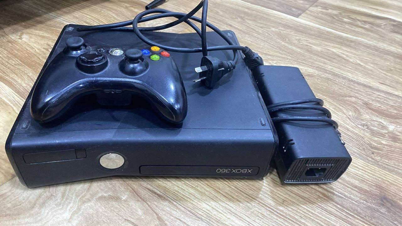 السلام عليكم بلاي للبيع اكس بوكس 360 بلاي نظيف بي 28 لعبي قويات مكاني بغداد الشعب السعر 100
*********** متواجد واتساب بيك خير وتدلل
