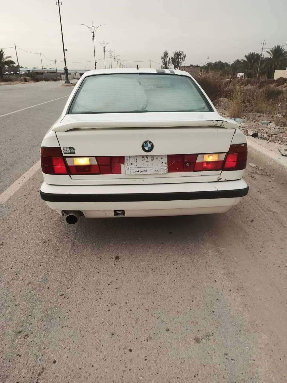 يالله للبيع Bmwموديل ١٩٩٠ حجم ٥٢٠ فتحه سقف كهربائيات كير مكينه نضاف كشر موضح بالصور نقص طوبه خلفيه وفلنجه وكاردن بي صوت تحويل مباشر السعر ٣٢بيها مجال ***********
