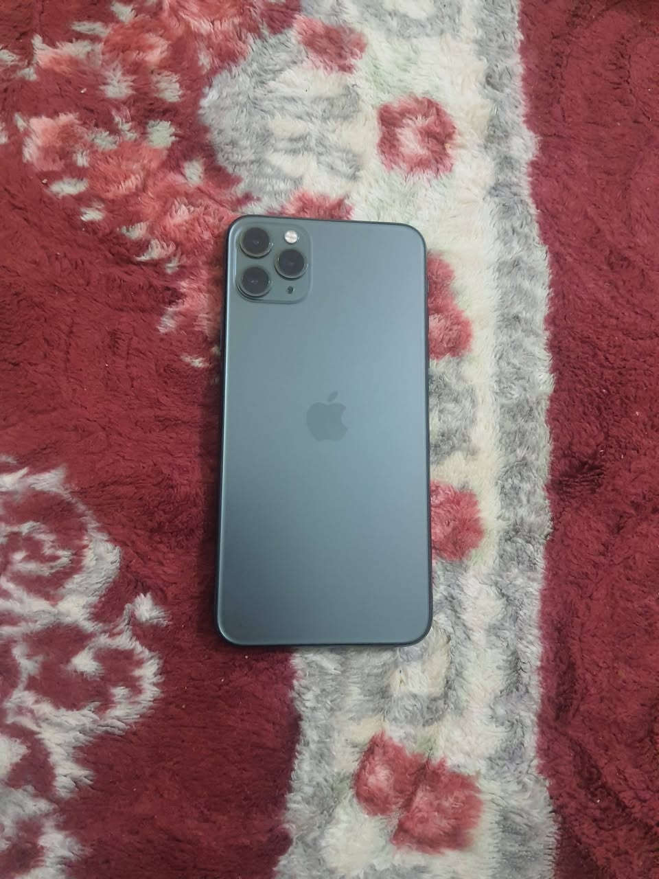 ايفون ١١ برو ماكس ذاكره ٦٤ شرق اوسط جهاز نضيف كلشي مامبدل بي سعره نهايته ٢٧٥ الف مراسله واتساب *********** او اتصال عنواني بغداد
