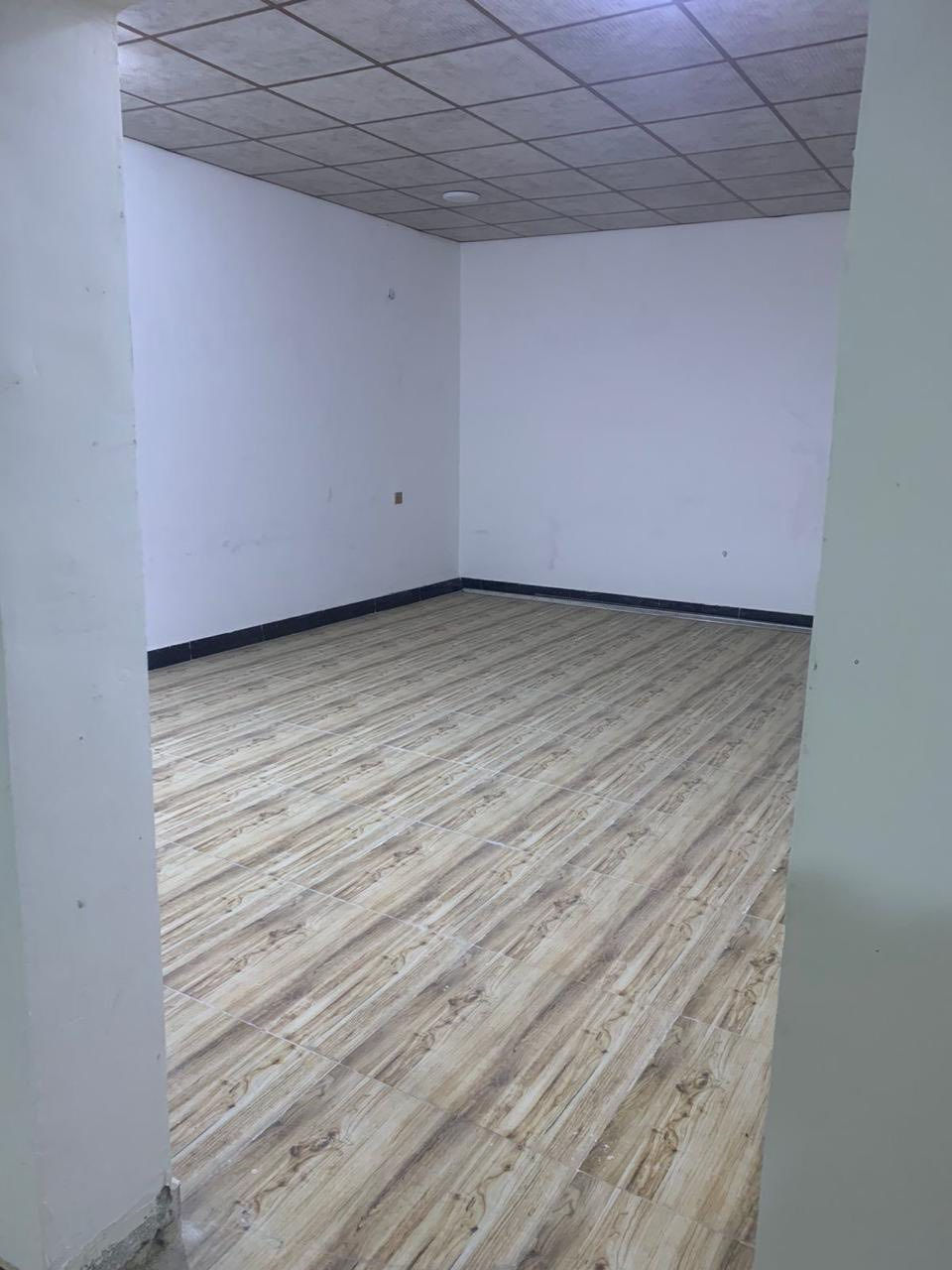 بيت للبيع المساحة: .172 م²
سنة البناء: 2018 والترميم 2024
نوع البناء :بلوك
طابو عراقي وبيه وكالة
الطابق الأول: غرفة نوم + استقبال + صالة + مطبخ + حمام)
الطابق الثاني :3 غرف نوم + استقبال + حمام
ابو الخصيب شارع محولة الزهير
أقرب نقطة دالة: عيادات الكوثر السعر 100وبي مجال استفسار خاص


**إذا كنت صاحب هذا الإعلان وتريد حذفه لأي سبب، رجاءا أرسل رسالة إلى الدعم الفني**