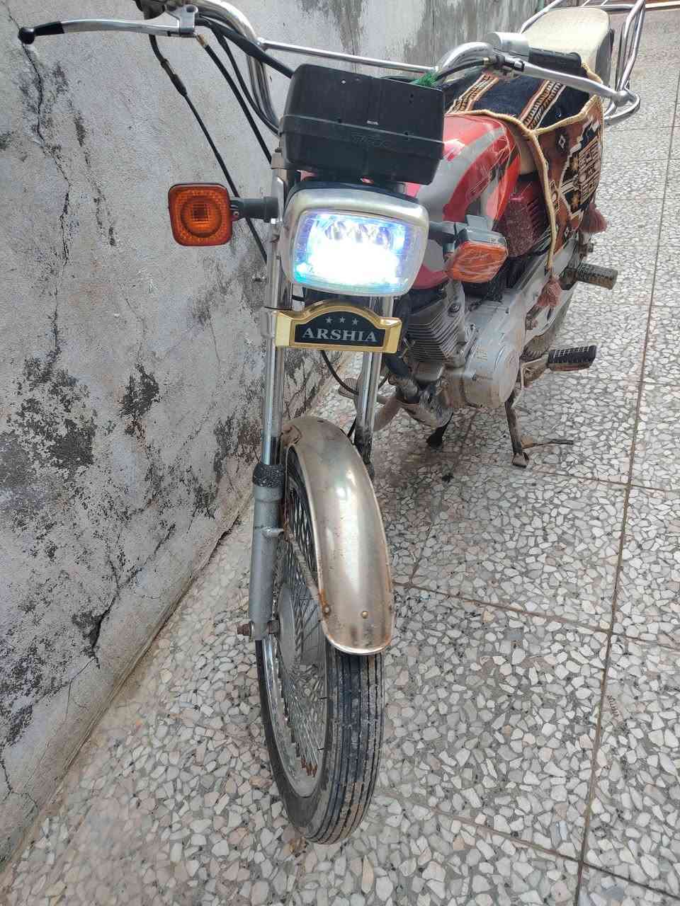 السلام عليكم دراجة تايكرللبيع مديل 18اوراق كاملة اسكنرمكاتبت مكتب محرك مفتوح شرط لاتنقيص ولاتبخير
السعر 400اوبيهة مجال بصيط المكان نجف حي الجزيرة 
شراي تعال خاص ابو300لتعلق


**إذا كنت صاحب هذا الإعلان وتريد حذفه لأي سبب، رجاءا أرسل رسالة إلى الدعم الفني**