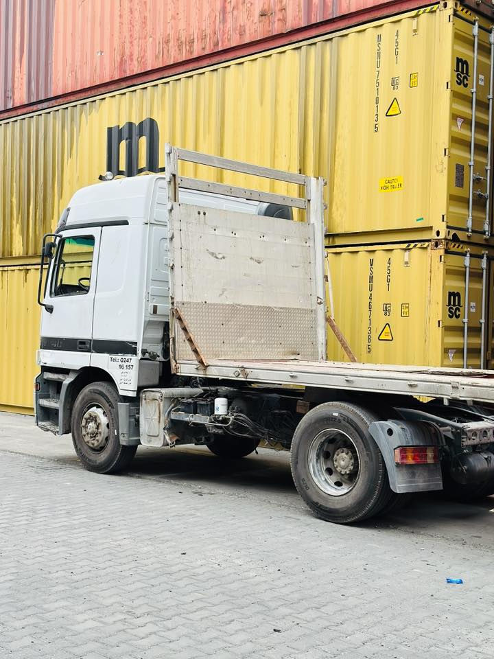 السلام عليكم اكتروز الفينيه للبيع بس راس رقم بصره منتهية السنويه محرك توني شادلها كير ومحرك خير من الله باتريات جدد تيارات جدد شاصي مكفول من الفطر والتشعيره سياره حلوه السعر 125وبيها مجال العنوان البصرة سفوان الرقم ***********
