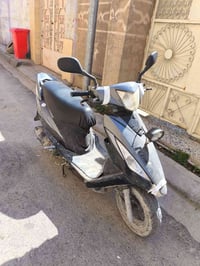 موطور سنفور للبيع  السعر 275 ألف 07806835475