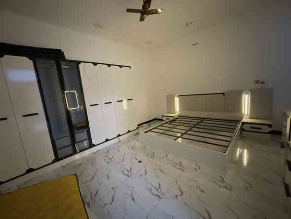 سلام عليكم غرفه تركيه ما مستعمل ابد قبل ٤ ايام شدوها جنت بالدوام والسيد الوالد حب يسويلي مفاجئه وشتراها واني ما ادري المهم احنه شتريناها بمليون الله يشهد وما عجبتني ورايد ابيعها مكاني بغداد قيم واخذ ***********
