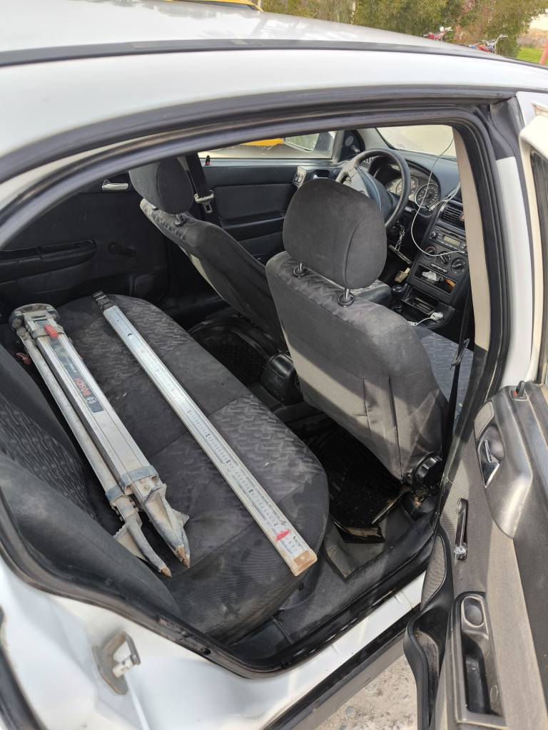 محرك حاوية  ١٦٠٠ مسكر 
لا عطلات ولا صرف 
بلادية بدون صبغ 
مال جناي 
حدادية ودوشمة وشباك تبريد داخلي محتاجة 
كهربائيات شغالة 
*********** حلة, بابل
