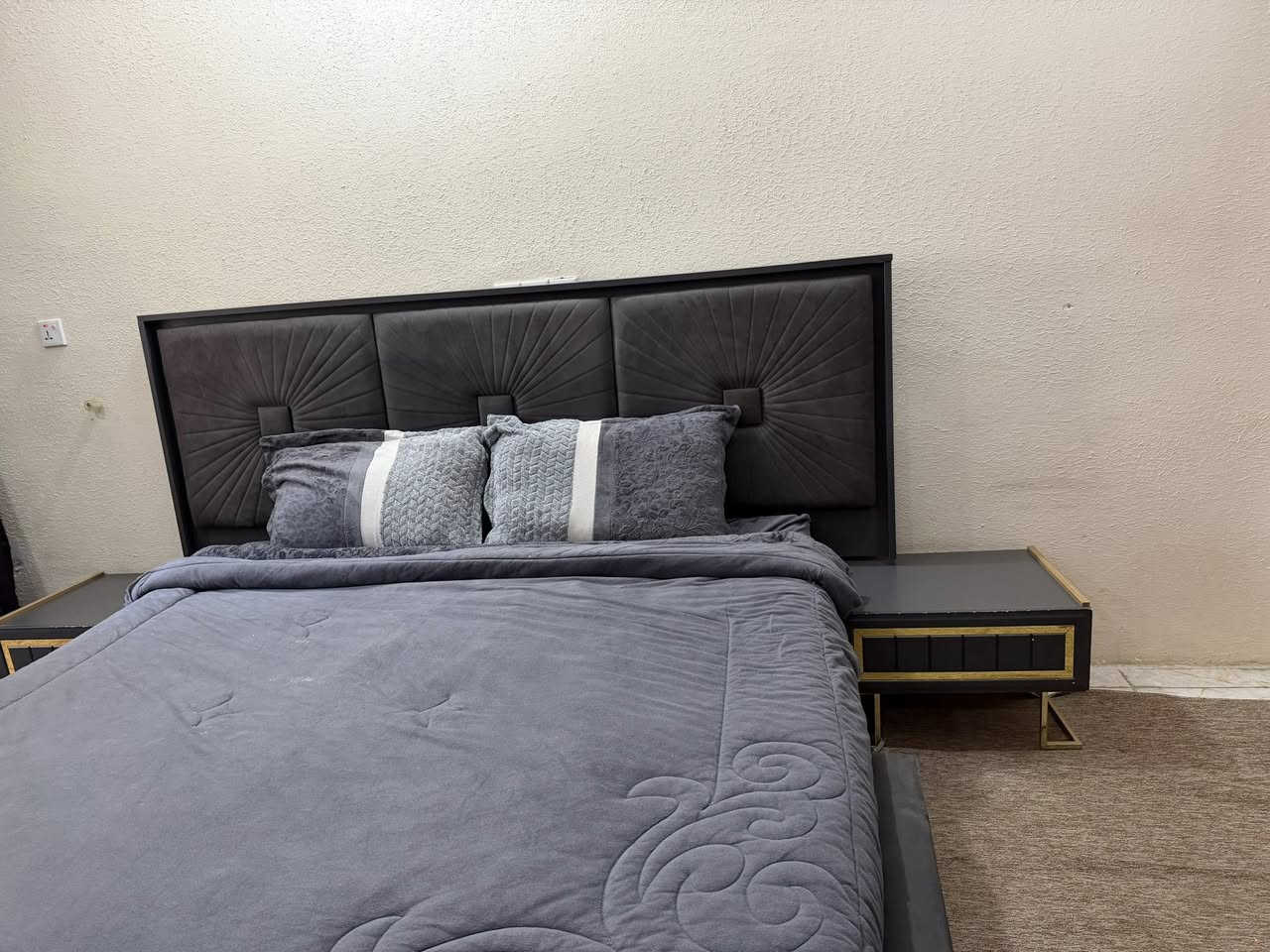 غرفه مستعمله كنتور زاويه 11 باب خشب قوي جدا وياها ميز تلفزيون بمليون و350 وبي مجال
سعر الشراء سابقاً 4 مليون 

العنوان بغداد قرب جسر الطابقين


**إذا كنت صاحب هذا الإعلان وتريد حذفه لأي سبب، رجاءا أرسل رسالة إلى الدعم الفني**