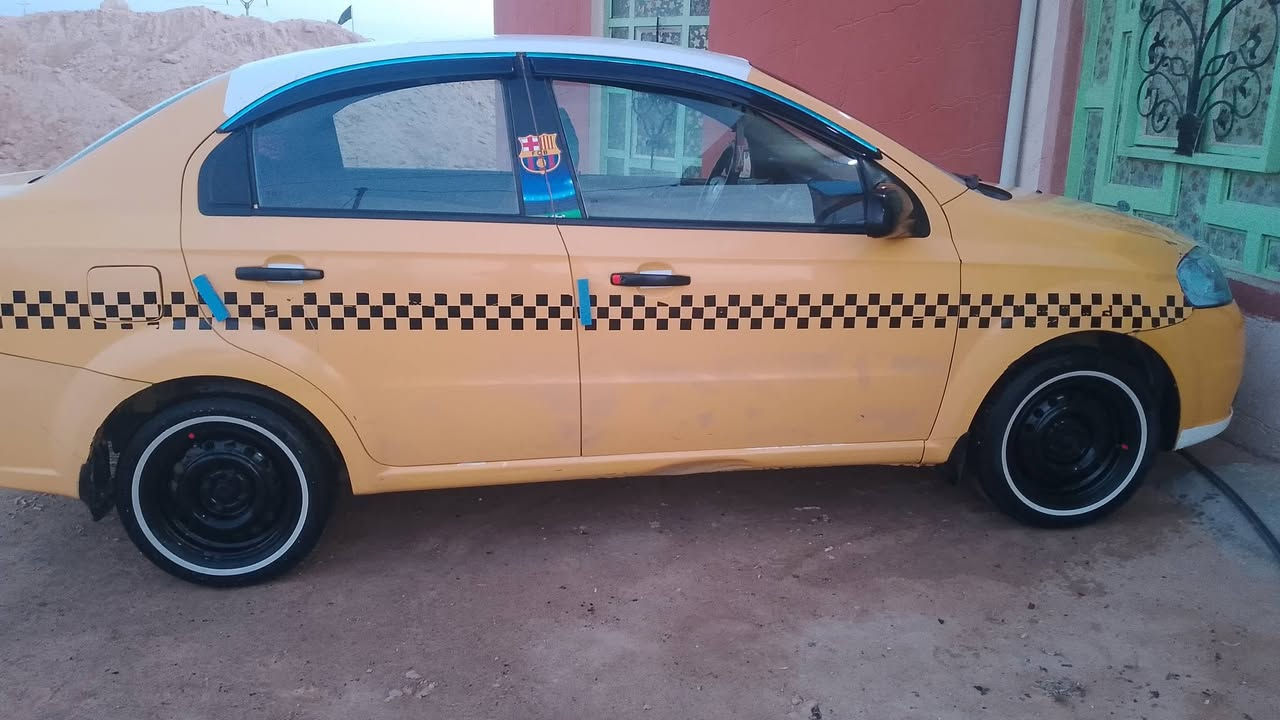 السلام عليكم سياره افيو للبيع موديل 2011 سياره مقفوله فقط صبغ فقط بونيت مكاني على طريق كربلاء نجف قرب الباب الجديده السرايا يتصل الرقم ***********
