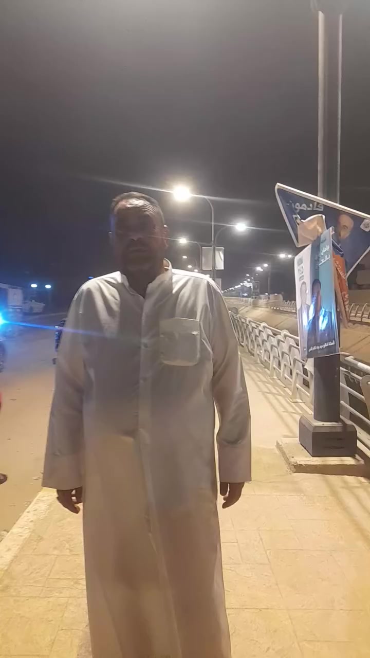 سلام عليكم بيت طابو صرف 188متر قيد الإنجاز خلف مجمع السرور حي الحسين مجاور نقليات السما الذهب 
على شارع اليهوديه يصلح مشروع تجاري متوفر لدى مكتب عقارات الكون قرب تانكي الأكرمين ***********
***********
