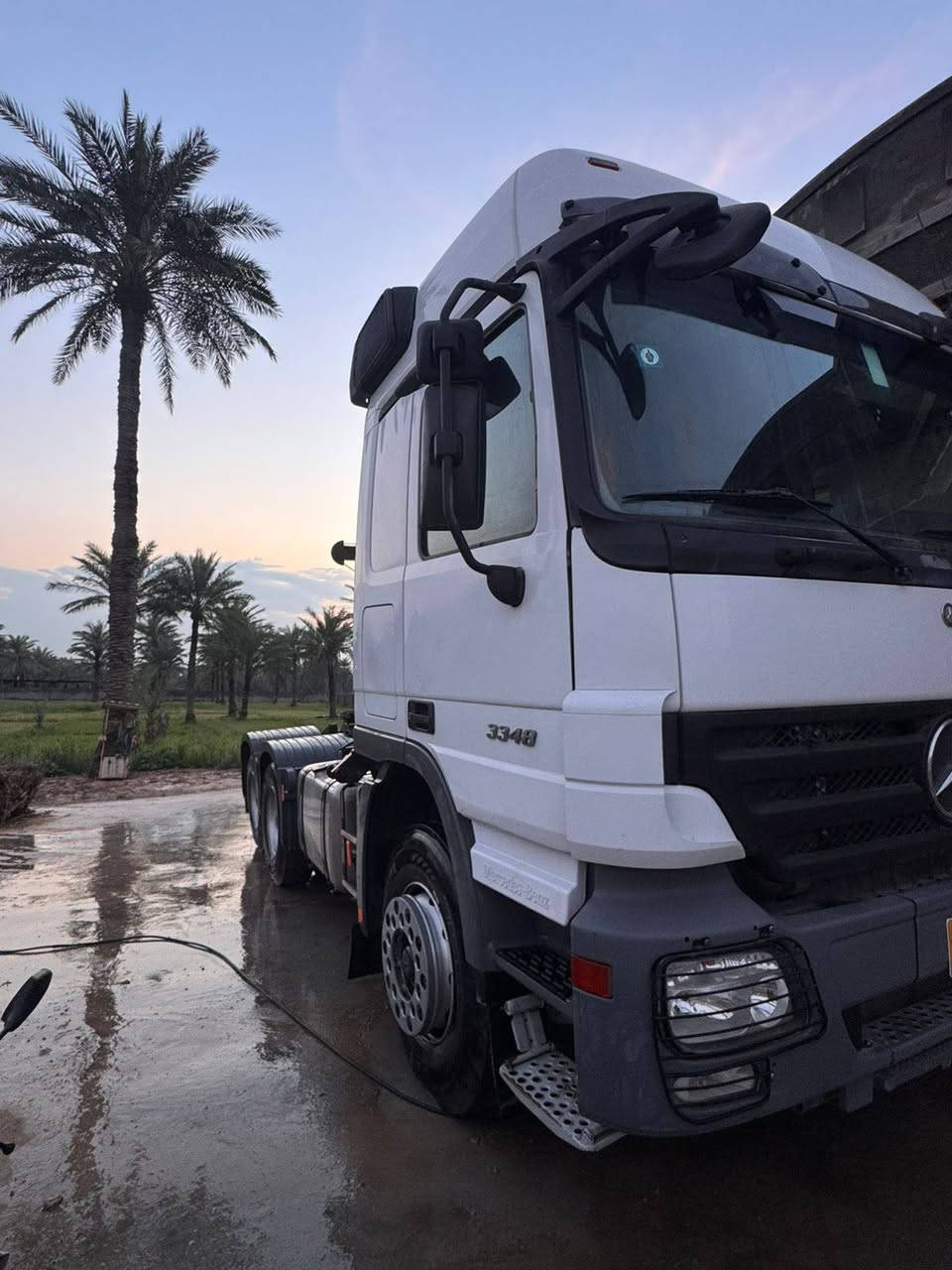 سلام عليكم اكتروز للبيع راس عربانه كفاله عامه 
٢٠٠٥ الرقم ***********
