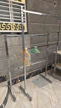 ستاند ستيل • نظيف جدا • ناصرية