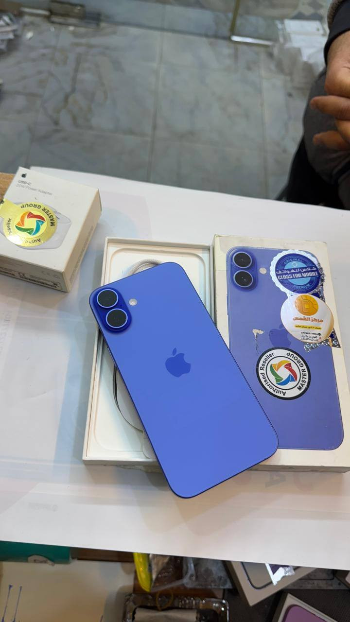ايفون 16 بلاص كامرتين 128
بطارية 100‎%‎
نضافة 100‎%‎
ضمان شركة ماستر فقط مفتوح من الكارتون 
مشحون 77 مرة فقط 
كامل ملحقات الاصلية شركة ماستر 
شرق اوسط  الاصلي 
السعر مناسب 
***********
العنوان القطاع شارع السوك مجاور عوينات الكرار 
مركز الشمس
