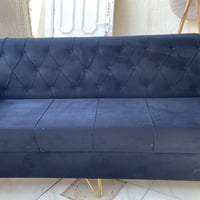 قنفه للبيع شغل ايد خشب داخله بشرط نظافه سعر٦٠ ٠٧٧٠٦٨٧٧٧٦٣