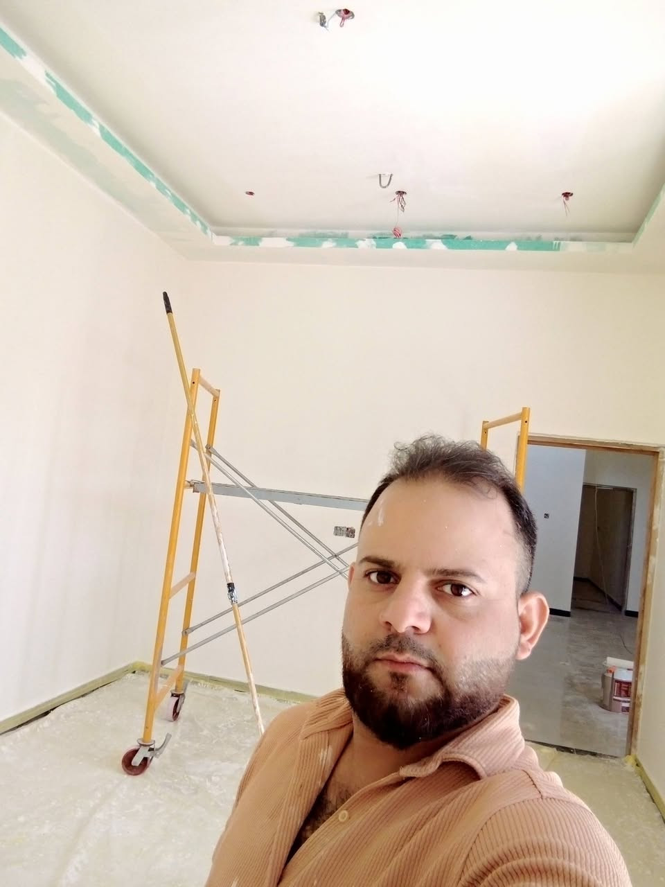 جبس البورد و للسقوف الثانويه ولديكور  وتغليف الجدران
وسحب المعجون ولاصباغ وبديل الرخام وبديل الخشب 
للستفسار ***********☎️ وات ساب واتصال 

*********** واتس اب واتصال☎️☎️
نعمل كافة مناطق أبو الخصيب ولبصره
