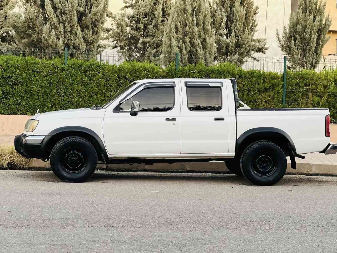 نيسان ٢٠٠٥ناو سور دەبل ئەکسل گێڕ مەکينە کارەبایی بەشەرت سەیارەکە علوجە مالي مەدەني بەشەرت پێشو دواوەي هيجي نيە لەقەلبي جێ جێ سبوغي هەيە بەلام بەعام دەيفرۆشم وەر نەگەراوە بەشەرت نرخ 70گەلاو کەمێک مەجال شوێن هەولێر 
0750 4875025
