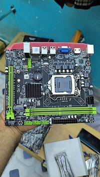 مذر بورد بدون معالج  السعر 25 الف مع التوصيل  يوجد توصيل جميع محافظات ...